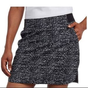 Stylish Black and White Pencil Skirt